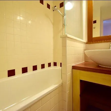 Votre Petit Pied-a-terre Sur Daire